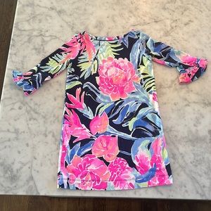 Lilly Pulitzer size medium cotton jersey dress with floral pattern.